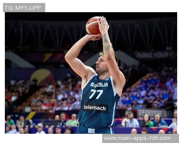 拉拉维亚谈与东契奇搭档感受：他让我在比赛中更加轻松自如