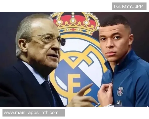 姆巴佩赛后与恩里克亲切交流并向前队友们表达一致意见