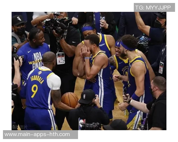 库明加全力以赴争做勇士队的关键球员助力球队冲击总冠军荣耀 库明加全力以赴争做勇士队的关键球员助力球队冲击总冠军荣耀