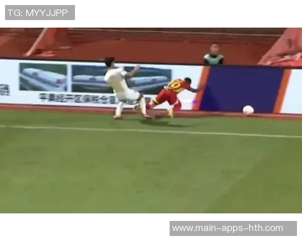 朱艺对阿萨莫阿遭遇表示心痛并呼吁中足联制定广告牌设置规范 朱艺对阿萨莫阿遭遇表示心痛并呼吁中足联制定广告牌设置规范