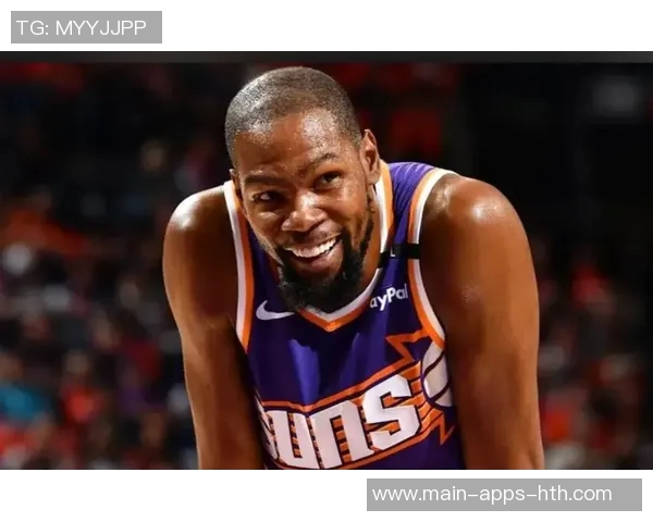 阿门感慨杜兰特拼搏精神超越年龄让人敬佩 阿门感慨杜兰特拼搏精神超越年龄让人敬佩