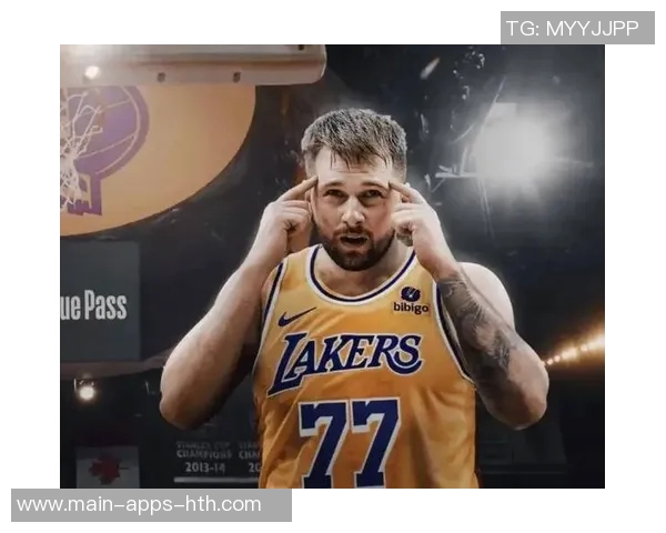 东契奇湖人首秀30场狂砍881分创队史新高超越天勾与老詹 东契奇湖人首秀30场狂砍881分创队史新高超越天勾与老詹