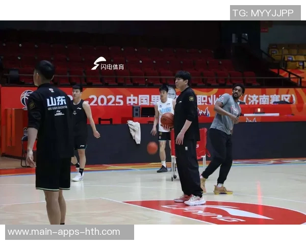 山东高速男篮新赛季前八个主场继续在临沂举行球迷期待热情再燃 山东高速男篮新赛季前八个主场继续在临沂举行球迷期待热情再燃