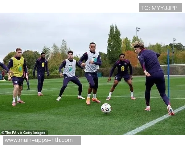 皇马今日训练吸引琼阿梅尼贝林厄姆巴尔韦德等球星参与