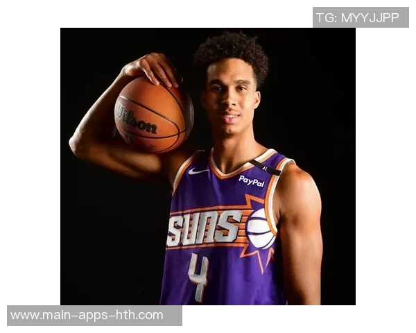 奥索伊戈达罗称赞布克易于相处并能有效执行教练战术