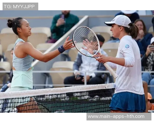 弗洛伦齐直言莱奥已不再年轻应给予更多期待与责任 弗洛伦齐直言莱奥已不再年轻应给予更多期待与责任