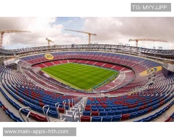 巴萨诺坎普周五公开训练门票热销已达12000张吸引众多球迷参与