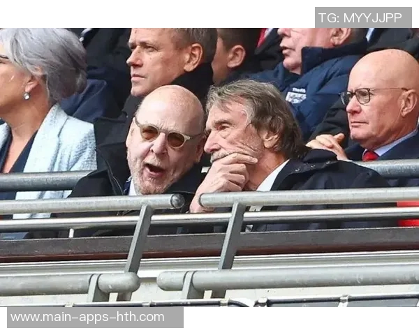 格雷泽掌控曼联12亿镑收益背后老特拉福德面临破败危机